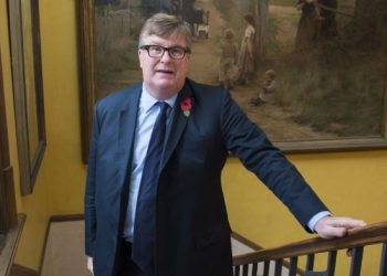 Crispin Odey makes courtroom visit to Jes Staley case over Epstein ties