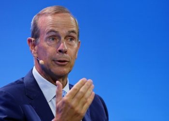 US energy groups call on Donald Trump to take steadier approach on policy