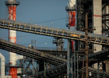 BP to hire two more directors as it pivots back to oil and gas