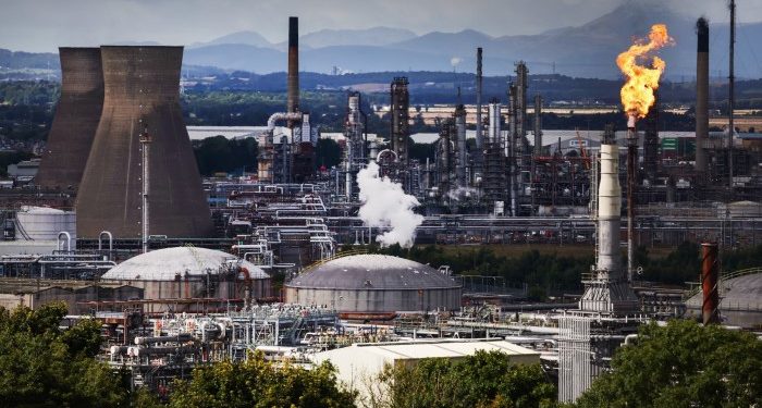 Plan to replace Scottish oil refinery mulls £13bn investment