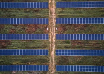 Green energy stocks fall back to levels last seen 5 years ago