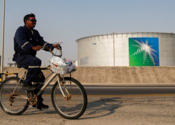 Saudi Aramco profits fall 12% as oil prices drop