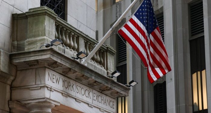 Wall Street stocks slide as sell-off in tech shares picks up pace