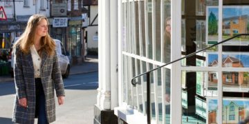 First-time buyers move further out of London as property costs bite