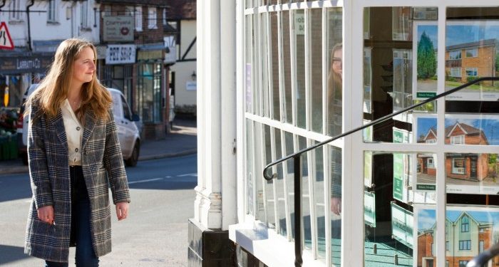 First-time buyers move further out of London as property costs bite