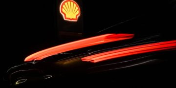 Shell slashes costs and clean energy investment to boost shareholder payouts