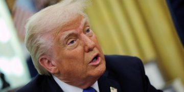 Donald Trump to hit countries that buy Venezuelan oil with 25% tariff