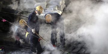 Copper waiting to leave warehouses hits highest level since 2021