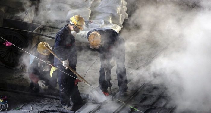 Copper waiting to leave warehouses hits highest level since 2021