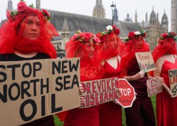 New bid to quash North Sea licences is latest test for Labour energy policy