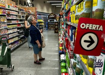 Argentines snap up foreign goods as Javier Milei strengthens peso