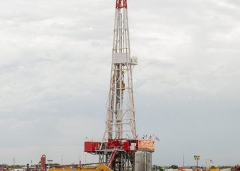 ‘Wait, Baby, Wait’: Slumping Oil Prices Reflect Economic Worries