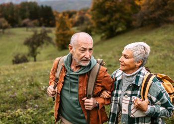 Selling out during the market’s worst days can hurt you: research