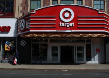 WMT, TGT, AAPL, PFE, LLY, F and more