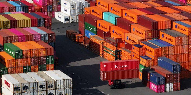 Trump said tariff revenue could replace income tax. What economists say