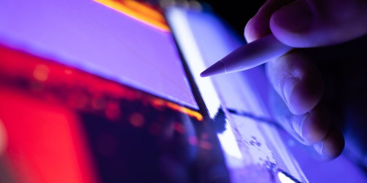 There’s AI Inside Windows Paint and Notepad Now. Here’s How to Use It
