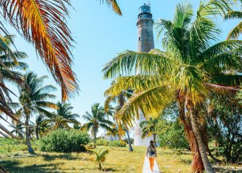 How I’m Working Just a Few Hours a Week This Summer (And Still Earning Full-Time Income)