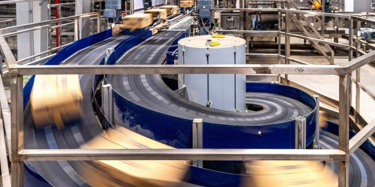 Trump and DOGE Defund Program That Boosted American Manufacturing for Decades