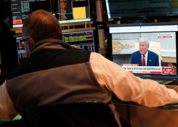 Japan stocks rebound after US says it would start tariff talks