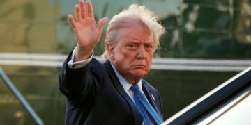 ESG fund outflows hit record as sustainable investing backlash grows