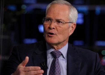 ExxonMobil chief’s pay rises 19% to $44.1mn