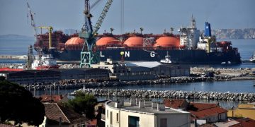 EU weighs up buying more US gas due to Donald Trump tariff pressure