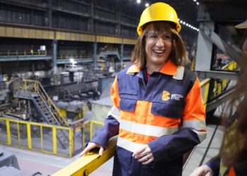 UK starts hunt for buyer for British Steel