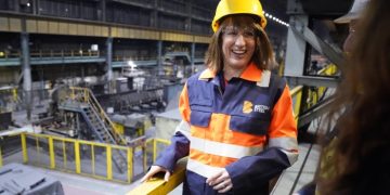 UK starts hunt for buyer for British Steel