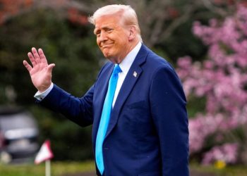 Donald Trump kicks off sale of $2.3bn Truth Social stake