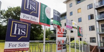 Barclays joins other lenders to cut mortgage rate below 4%