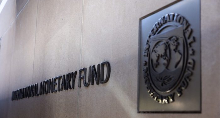 Argentina secures $20bn IMF deal by relaxing currency controls