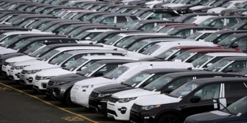 Jaguar Land Rover suspends exports to US as tariff fallout spreads