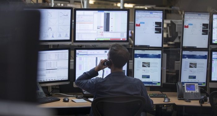 Trade war fears put loan vehicles under pressure to sell riskiest debt