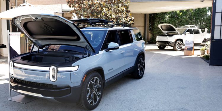 Stocks making the biggest moves premarket: NVDA, SMCI, AEO, UNH