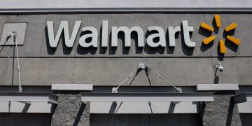 Stocks making the biggest moves premarket: WMT, DKS, UNH, BABA