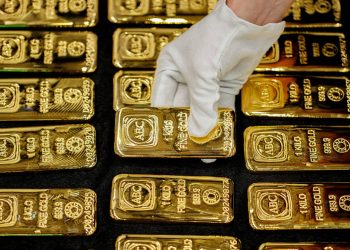 Real estate and gold vs. stocks: Best long-term investment