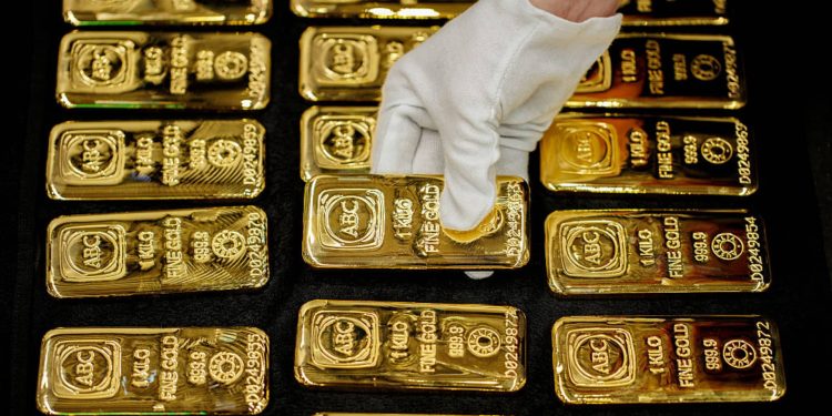 Real estate and gold vs. stocks: Best long-term investment