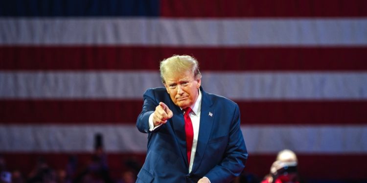 Trump Tariffs – Europe Claps Back, Tourists Avoid US