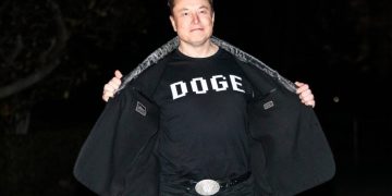 Elon Musk Was Once A Microsoft Intern — Now His Company Is Bringing Grok To Azure: ‘Incredibly Important For AI To Be Grounded In Reality,’ xAI CEO Tells Satya Nadella – Microsoft (NASDAQ:MSFT), Tesla (NASDAQ:TSLA)