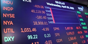 US corporate profits are crumbling from the bottom up