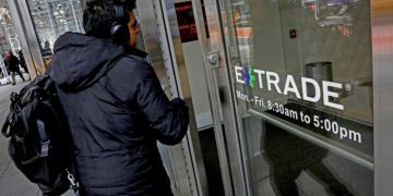 Morgan Stanley weighs move to offer crypto trading on ETrade platform