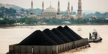 Thermal coal prices hit 4-year low amid supply glut