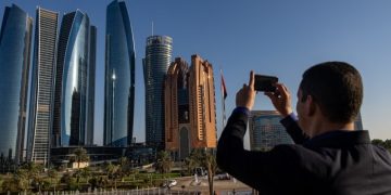 Abu Dhabi company G42 to expand in US in artificial intelligence push