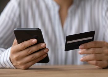 How to block the financial scammers on social media