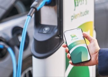 Ares in talks with Eni over stake in €12bn renewables and EV charging business