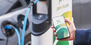 Ares in talks with Eni over stake in €12bn renewables and EV charging business