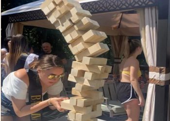 SEC commissioner Crenshaw rips the agency’s ‘regulatory Jenga’