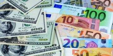 The EU needs to step up its challenge to the dollar