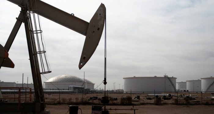 US oil output has peaked amid price fall, top shale producer warns