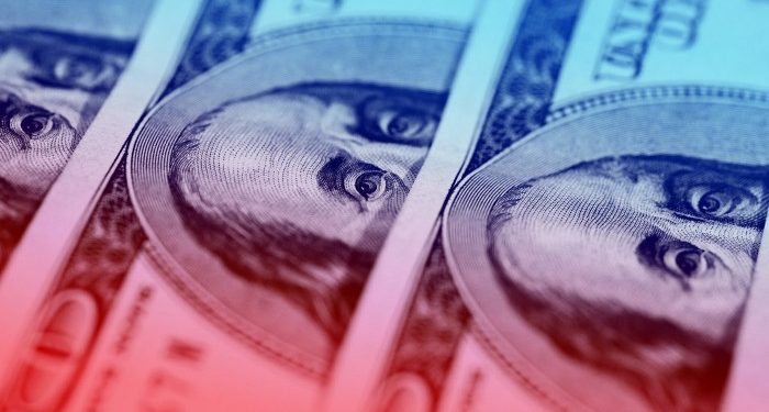 The deficit and dollar dynamics